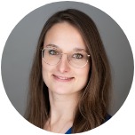 Porträtfoto Maria Betz Teilkoordinatorin gfi Augsburg Porträtfoto Maria Betz Teilkoordinatorin gfi Augsburg