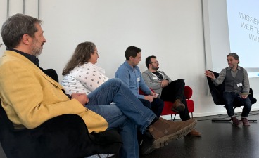 Podiumsgespräch während der Zertifizierungsfeier im Projekt W³ der gfi in Coburg