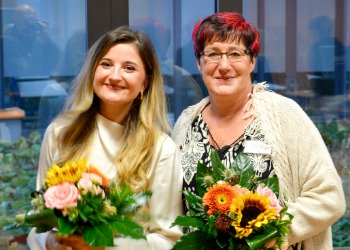 Foto von den Moderatorinnen des Fachtags: Edona Gashi und Cornelia Graf 